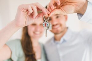 How much does a solicitor cost when buying a house?