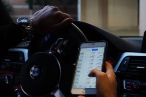 Using phone while driving: rules and penalty
