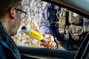How to report someone for drink driving in the UK?