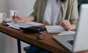 What to do if your business owes money: debt support & legal options?