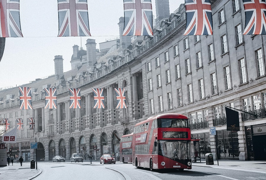 Life in the UK test 2026: how to book, prepare & pass - photo 1