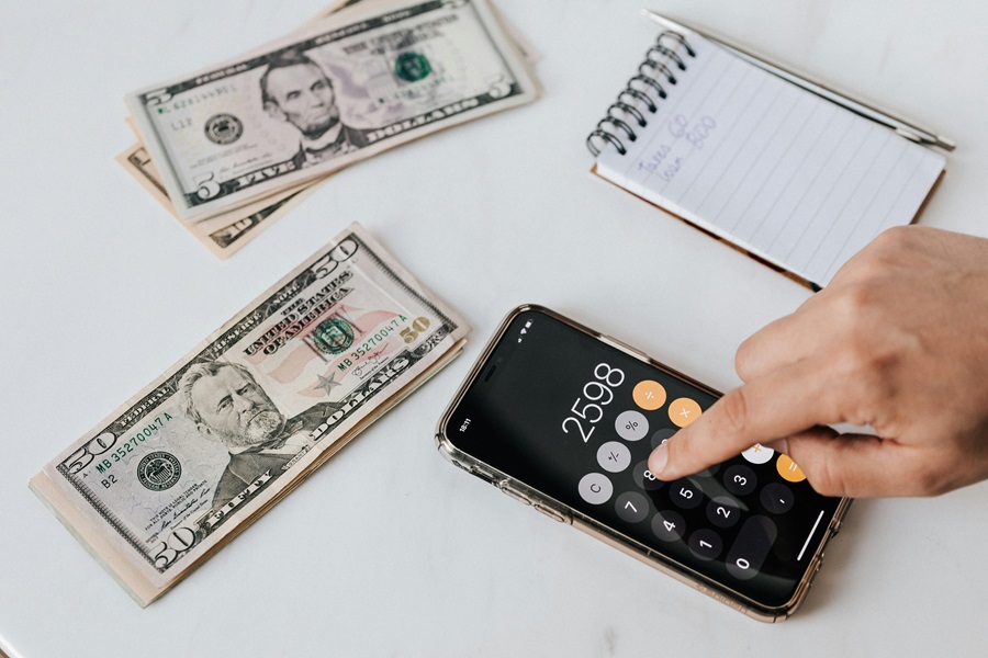 Calculating interim payment in construction to manage cash flow