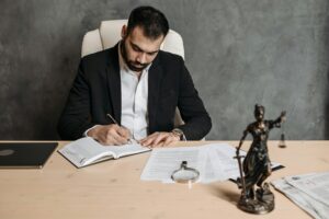 Statutory demand UK: what it is and how to respond (deadlines, risks, and next steps)